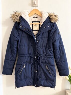 Hollister Navy Blue Sherpa Lined Puffer Parka Faux Fur Hood Jacket S